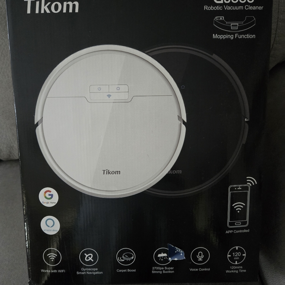 New in box Tikom Robot Vacuum G8000